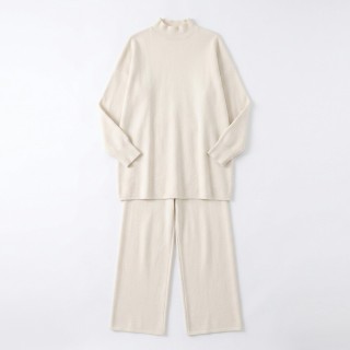 Conjunto Punto Mujer Cuello Alto + Pantalón Wide Leg