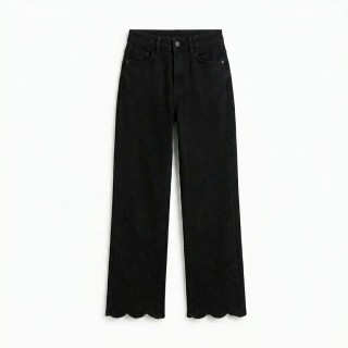 Jeans Wide Leg Mujer Negro con Bordado Floral Bajo